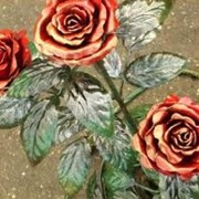 Розы кованые фотография