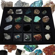 Коллекция минералов в кейсе фотография