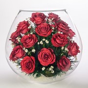 Цветы в стекле ( розы красные ) фото