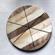 Деревянная тарелка для пиццы фото