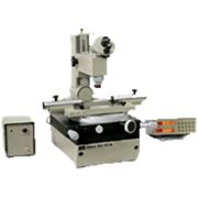 Инструментальный микроскоп ИМЦЛ 100х50 А для измерения резцов фрез кулачков и другого инструмента а также шаблонов любой конфигурации резьбы метчиков по диаметру шагу и углу профиля расстояний между центрами отверстий фото