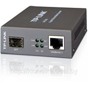Гигабитный медиаконвертер для сетей Ethernet MC220L фото