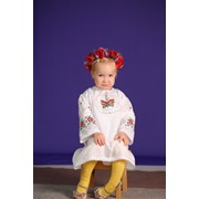 Детское платьице “Бабочка“с вышивкой крестиком, дополненное льняным кружевом по низу издялия и рукавам фото