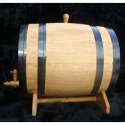 Бочка для вина 30л улучшает вкусовые свойства напитка делая букет более насыщенным изнутри снабжены надежным деревянным краном фотография