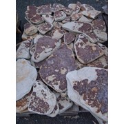 Камень песчаник галтованый коричневый фото