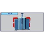 Анализатор АМ-1 электромагнитный трехпродуктовый для разделения проб измельченных сильномагнитных железных руд в один прием на три продукта - концентрат промпродукт и хвосты. фото
