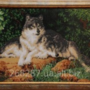 Картина “Семья волков“ вышитая чешским бисером. фото