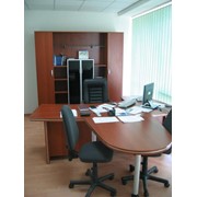 Мебель для кабинетов и офисов, компьютерные столы фото