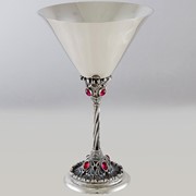 Бокал серебряный для мартини (Арт.020020) Серебро 925 пробы, корунд синт. Вес: 161.31 г Объем: 150 мл фотография