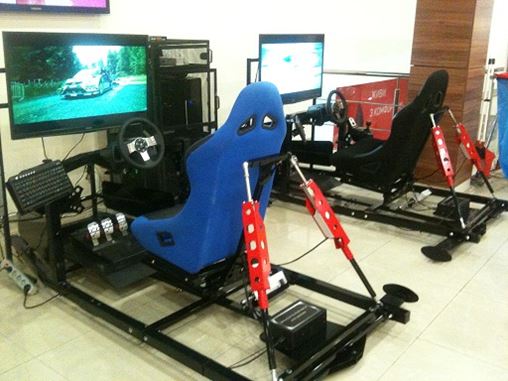 Игровой автомат симулятор гонки поиграть в игровые автоматы в ссср
