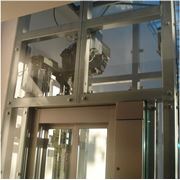 Шахты лифтовые металлические и с остеклением - это отделенное от примыкающих лестниц и площадок пространство в котором организовано безопасное перемещение кабины лифта и уравновешивающих устройств (противовеса) фото