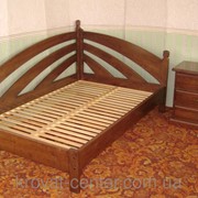 Деревянная мебель для спальни (кровать, тумбочка, комод, туалетный столик)