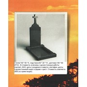 Одинарный гранитный памятник с крестом фото