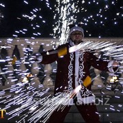 Новогоднее огненное шоу в Алматы фотография