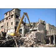 Демонтаж зданий в условиях плотной застройки