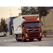 Автомобильная срочная доставка грузов “от дверей до дверей“. фотография
