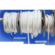 Электрические кабели провода и шнуры. фотография