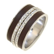 Серебряное кольцо со вставкой из натуральной кожи фото