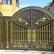 Кованные ворота с казахским орнаментом фотография