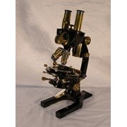 Микроскоп раритетный бинокулярный для наблюдения прозрачных объектов фотография