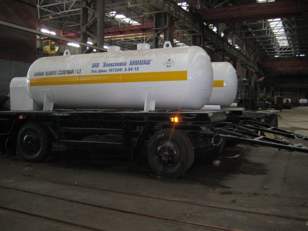 цистерна жидкого аммиака. полуприцеп-цистерна для жидкого азота 20 куб м. тон. вагон цистерна 75 м³. жидкий аммиак цистерна.