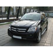 Автомобиль Мерседес GL450 фотография