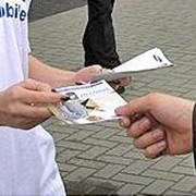 Раздача листовок в Днепродзержинске фото