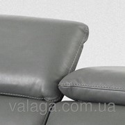 Шкіряний диван + 2 крісла хай-тек фотография