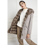 Пальто из кашемира с жилетом из соболя фото