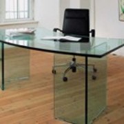 Стеклянные офисные столы фото