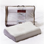 Эргономичная подушка ортопедической формы из пенонаполнителя с эффектом «памяти» «Милавушка». фото