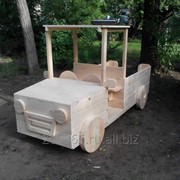 Машинка для детской площадки фото