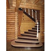 Лестницы деревянные фотография