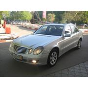 Продажа подержанных автомобилей Mercedes E 220 Classic фото