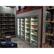 Холодильная камера-витрина для магазинов, минимаркетов на АЗС фотография