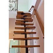 Лестницы для мансарды фотография
