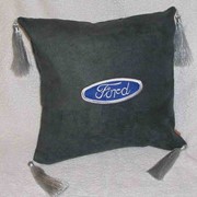 Автомобильная подушка Ford серая с кистями
