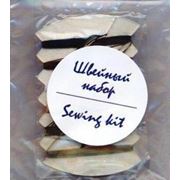 Набор швейный (нитки иголка пуговицы булавка) в прозрачной упаковке серия УЮТ фото