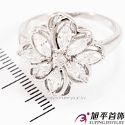 Кольцо родиум Мет. цветок - узкие камни 624540 фотография