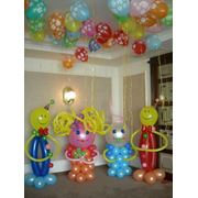 Украшение помещения фигурами из шаров в Алматы фото