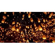 Китайские небесные фонарики фотография