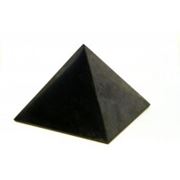 Пирамида из шунгита фото