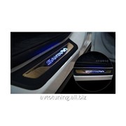 Накладки на пороги с подсветкой Hyundai Santa Fe 2013- фотография