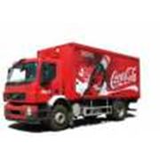 Перевозка напитков Coca-Cola фотография
