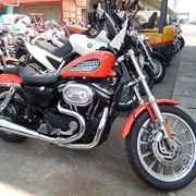 Мотоцикл чоппер No. B4586 Harley Davidson XL883 R фотография