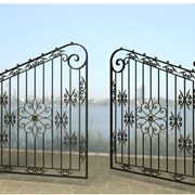 Ворота из профильной трубы фото