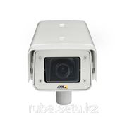 IP камера AXIS P1353-E фото