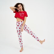 Костюм женский (футболка, брюки), цвет красный, размер 48 фотография