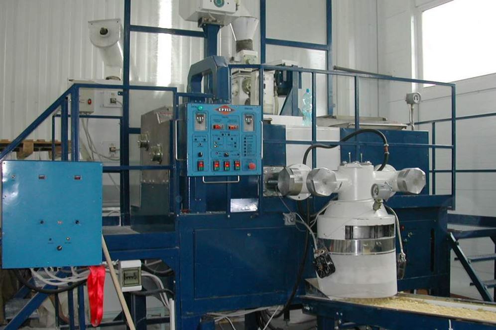 Брикетирование травяной муки. Производство туков. Производство туков. Сушилка гранулятор сг-30. Промышленное производство.