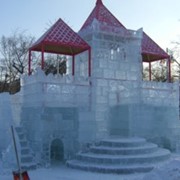 Скульптуры из льда Замок фото